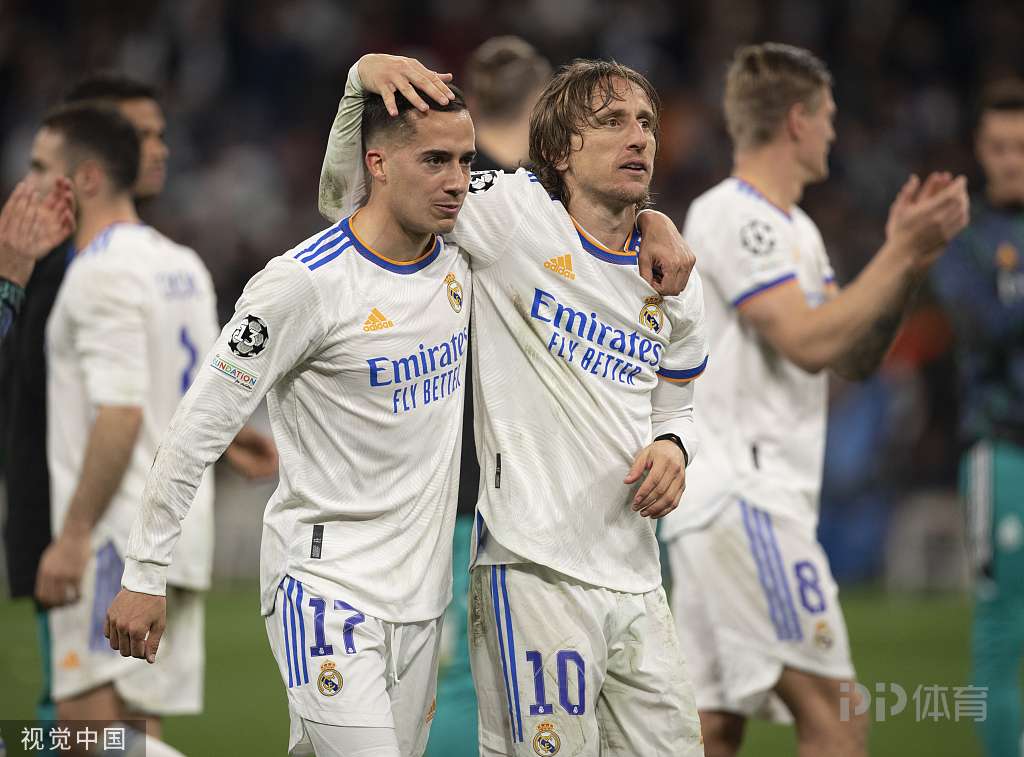 开云体育-曼联险胜尤文，莫德里奇乌龙送礼足总杯的简单介绍