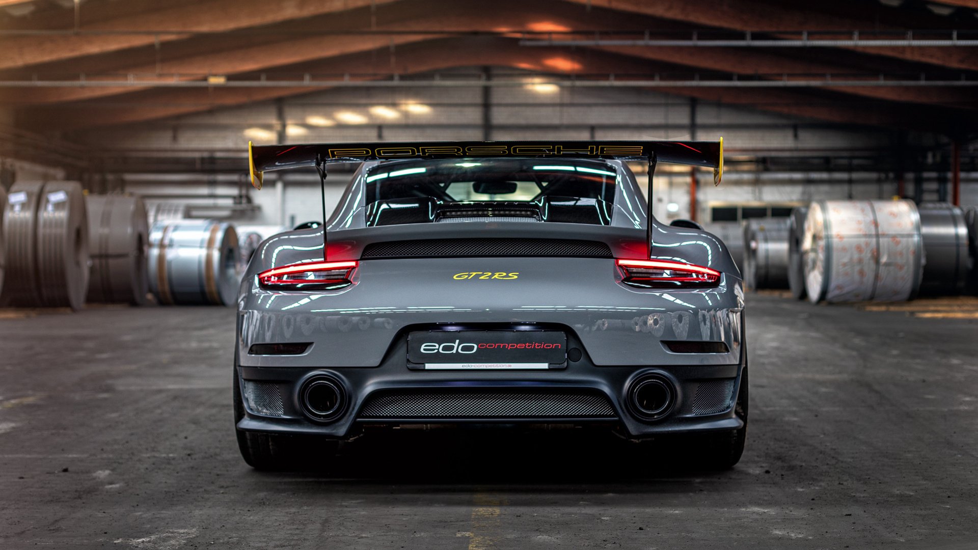 阿克双响炮引爆陶瓷球场，比利亚雷亚尔连续得分强势压制伊朗劲旅